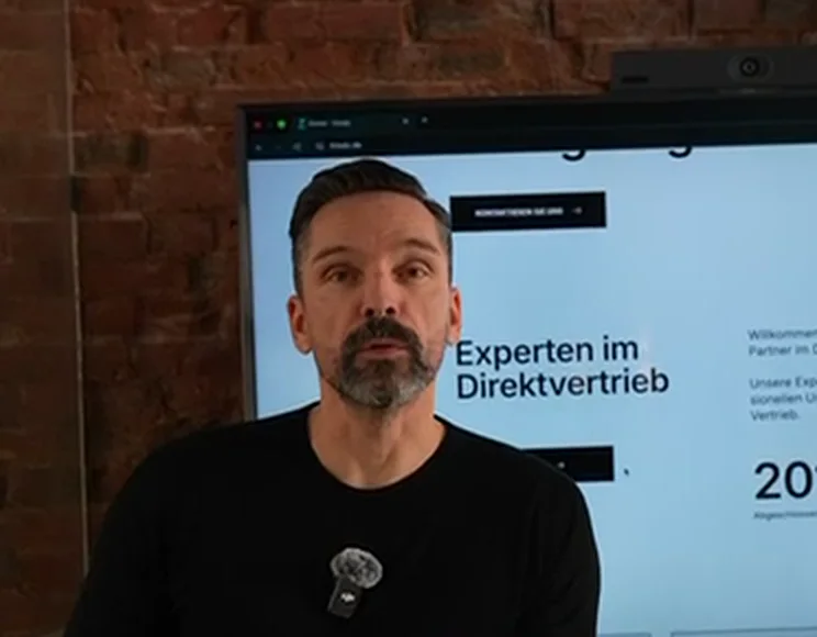 Alexander Siever, Geschäftsführer der Frindz GmbH, im Büro in der Georgstraße.